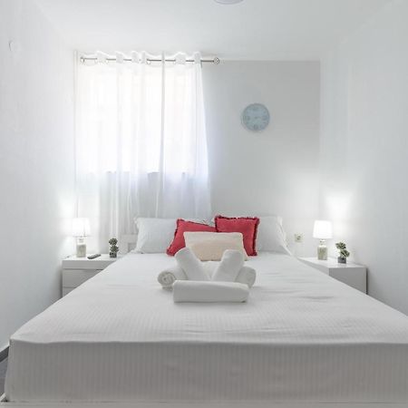 Modern Studio Near Downtown 이라클리온 외부 사진