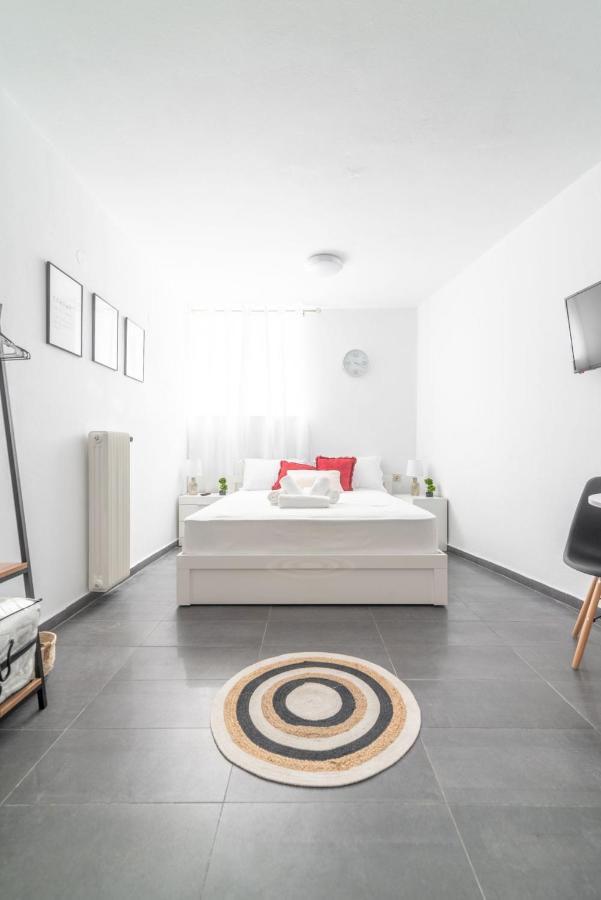 Modern Studio Near Downtown 이라클리온 외부 사진