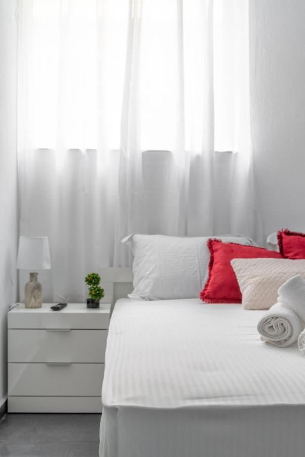 Modern Studio Near Downtown 이라클리온 외부 사진