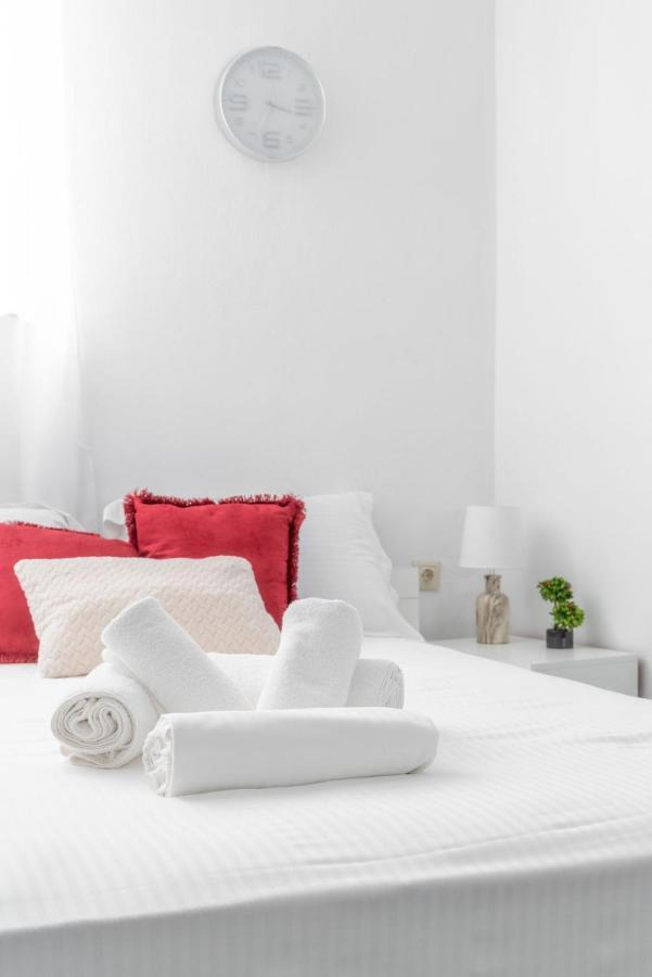 Modern Studio Near Downtown 이라클리온 외부 사진