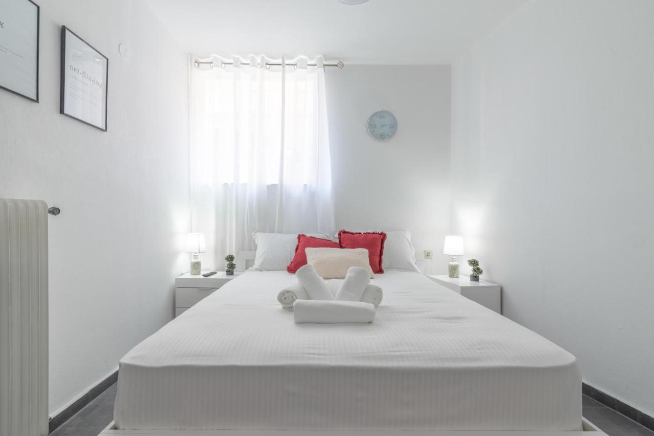 Modern Studio Near Downtown 이라클리온 외부 사진