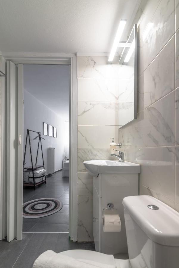 Modern Studio Near Downtown 이라클리온 외부 사진