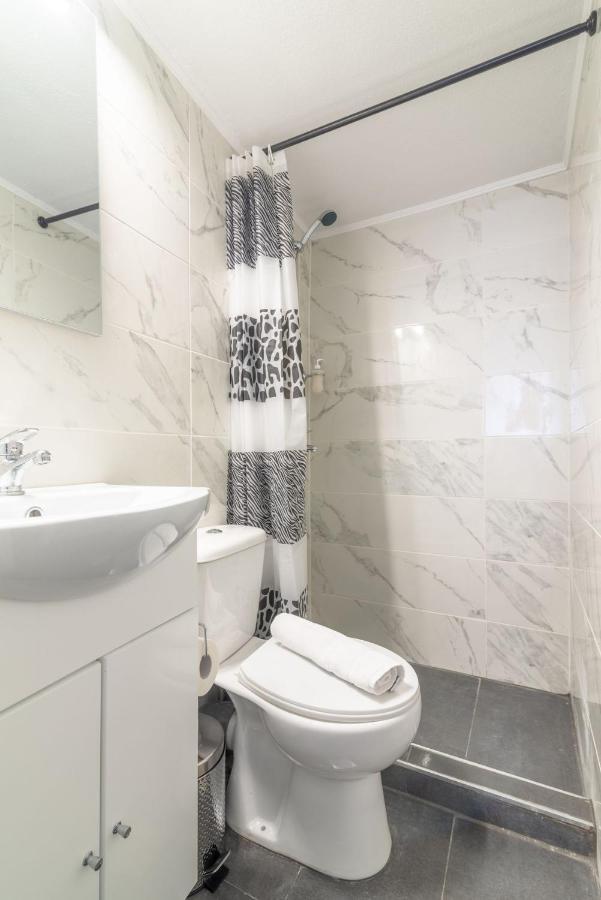 Modern Studio Near Downtown 이라클리온 외부 사진